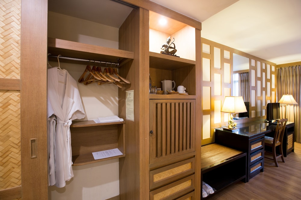 The Tarntawan Hotel Surawong Bangkok 27/60