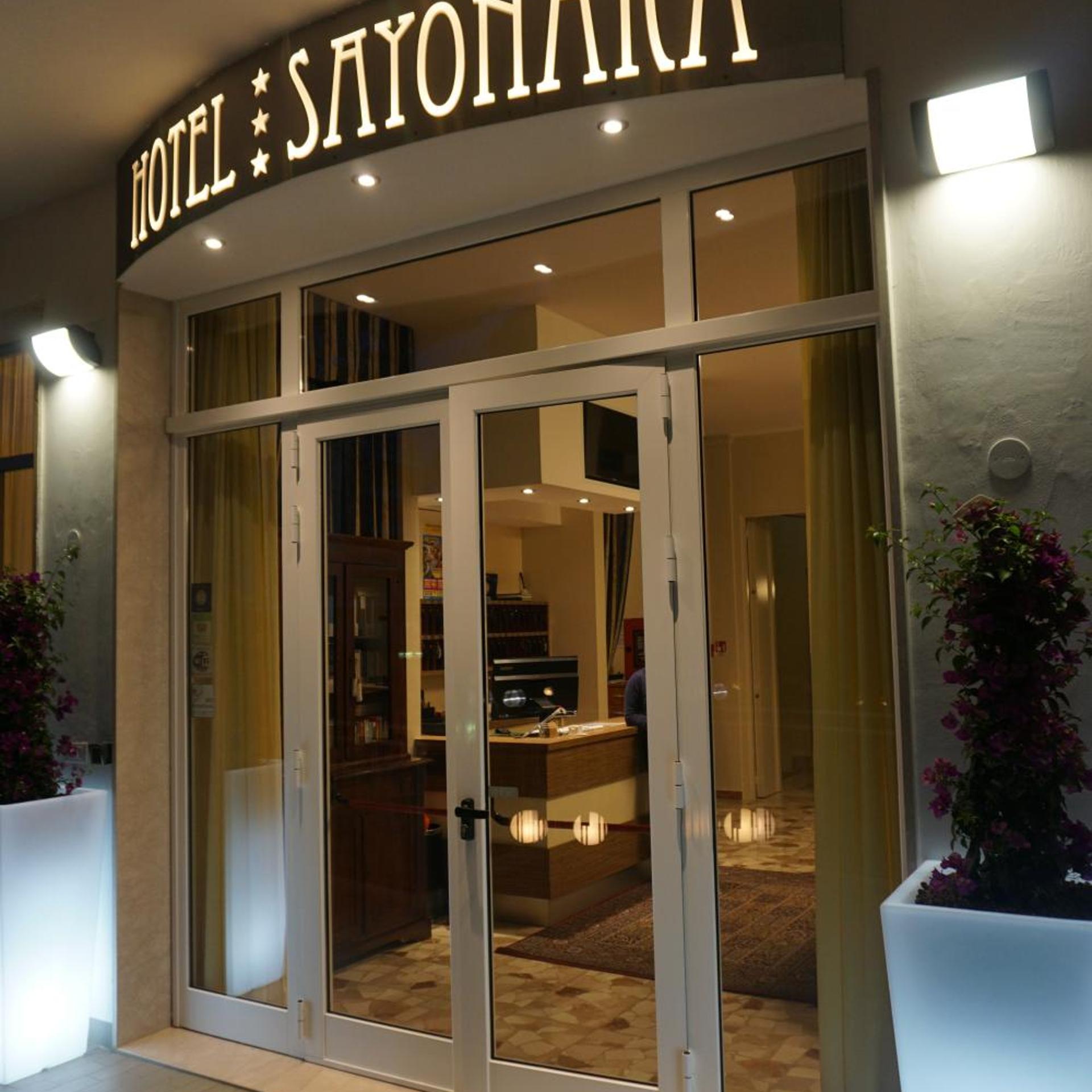 Hotel Sayonara 2/50
