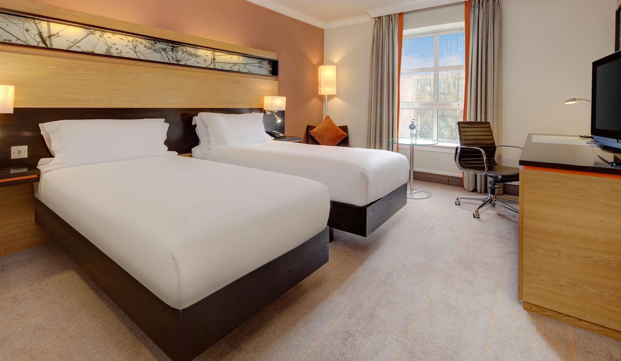 Room, Double or Twin Bed
