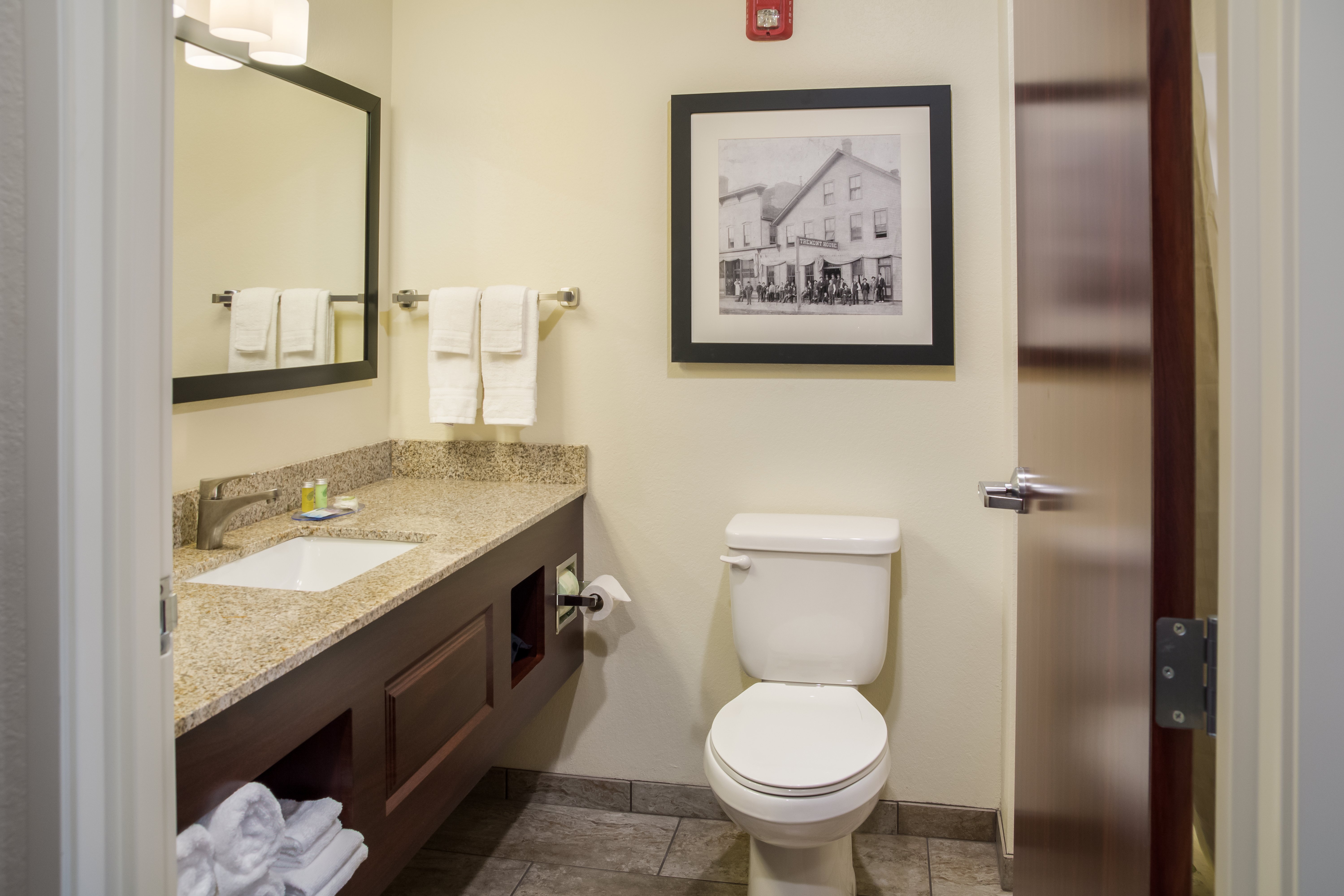 Cobblestone Inn & Suites - Ashland 49/50