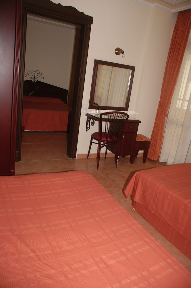 NOVIS HOTEL CLEOPATRA 26/75