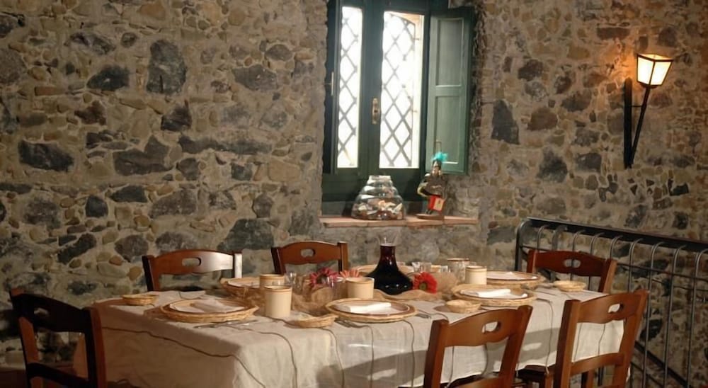 Antico Borgo 22/50