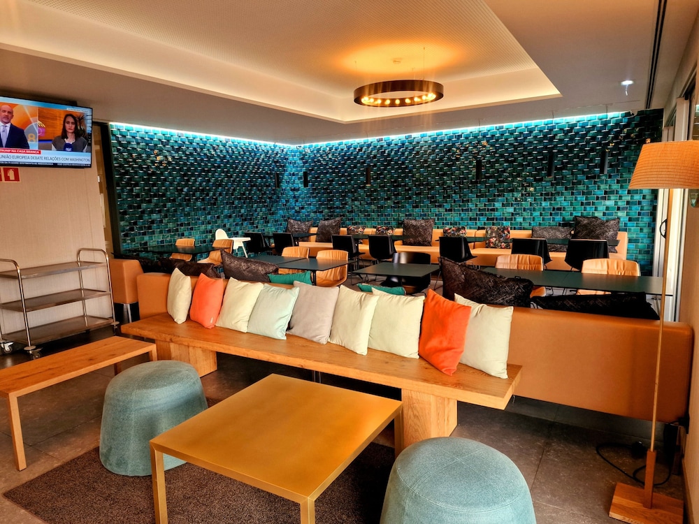 Hotel 3K Porto Aeroporto 42/53