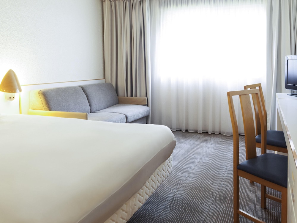NOVOTEL ROUEN SUD 15/72