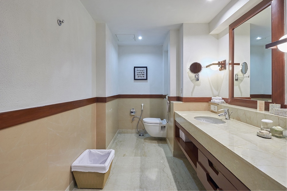 Jaypee Greens Golf And Spa Resort 12/37