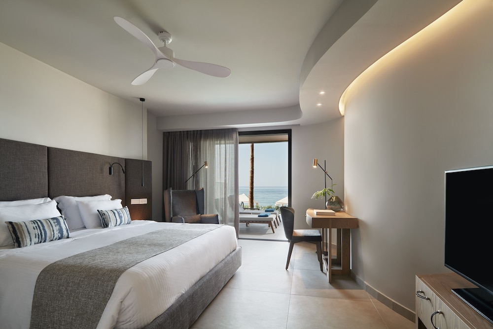 AMIRA Luxury Resort and Spa - Adults Only 5/50