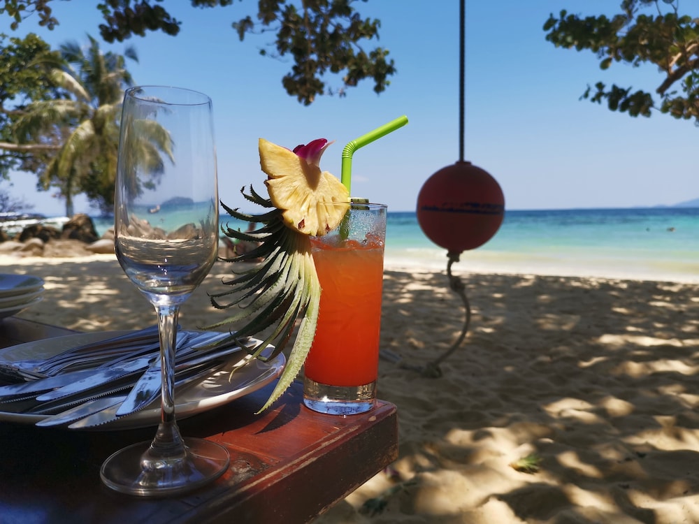 Phi Phi Relax Beach Resort 36/71