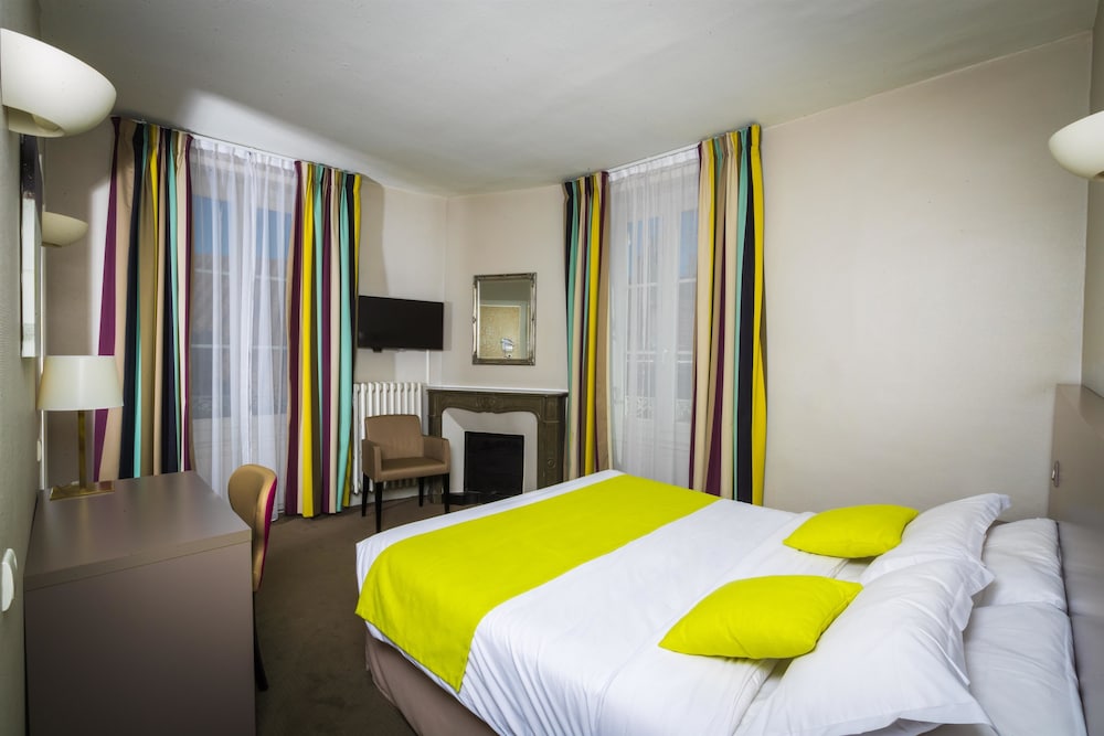 غرفة سوبيريور بسريرين منفصلين، Best Western Hotel De France 2/8