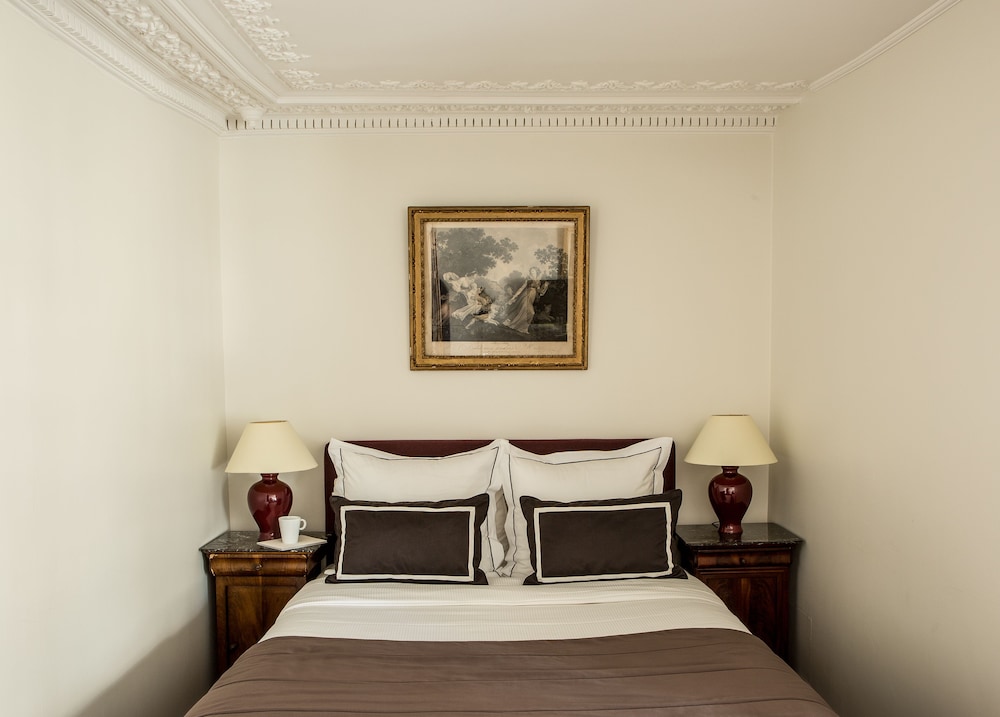 Hotel Mansart 34/63