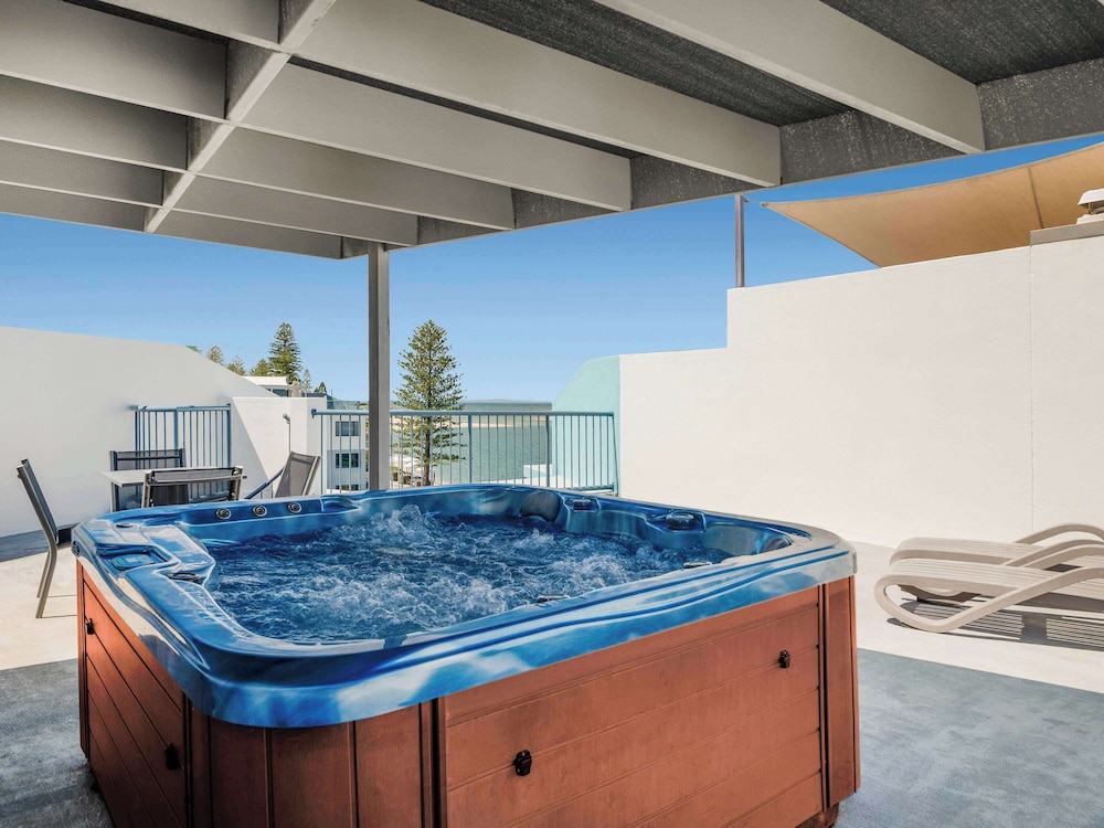 Breakfree Grand Pacific Caloundra 25/66