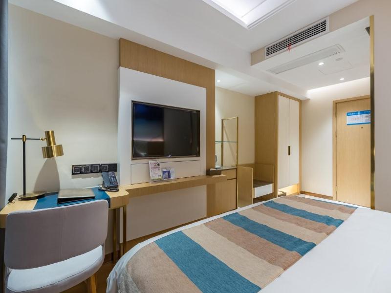 GreenTree Eastern Xuzhou High Speed Railway Station West Exit Station Hotel 50/60