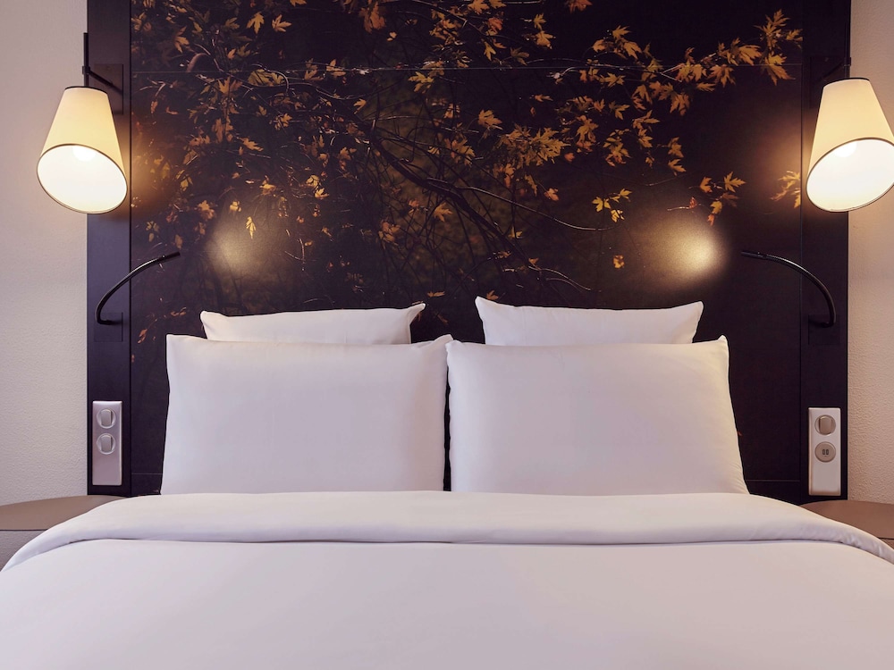 Mercure Paris La Defense 6/66