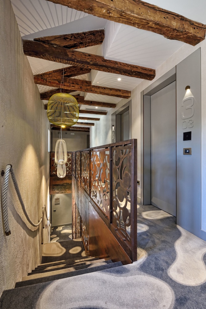 Rosa Salva Hotel 42/56
