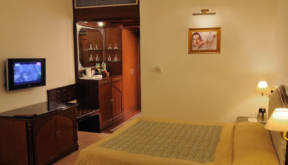 Maharaja Regency 22/27