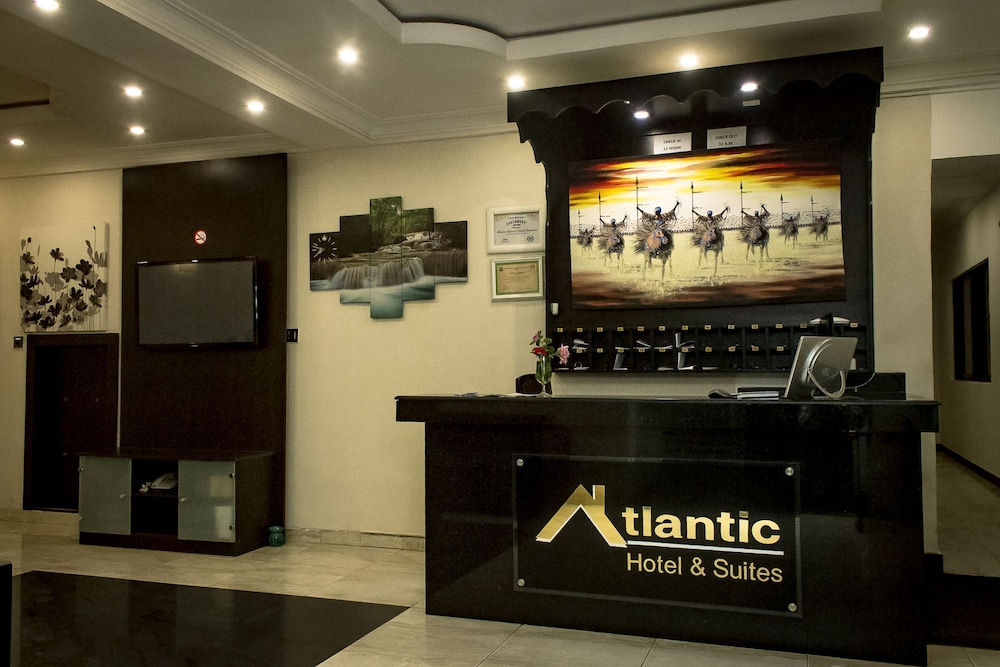 Atlantic Hotel And Suites 3/83