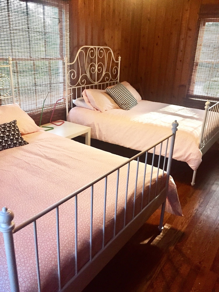 Swamp Rabbit Inn Travelers Rest 18/50