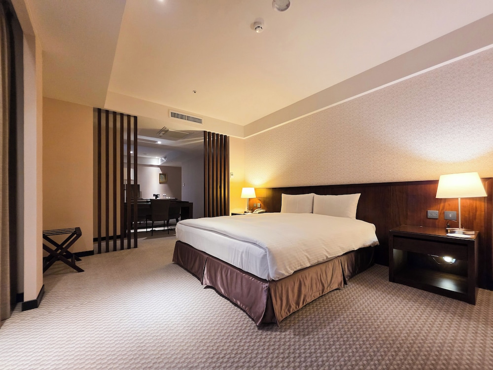 FAMILY, STUDIO, SUITE, MULTIPLE BEDS
