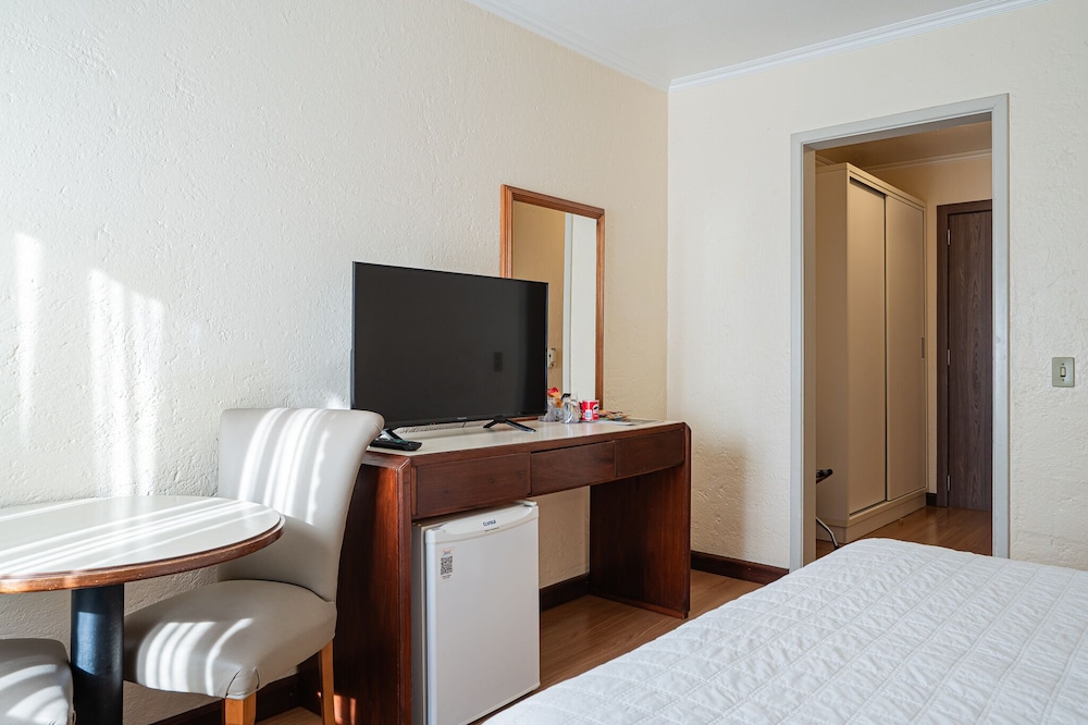 Hotel Serrazul Distributed by Intercity 59/69