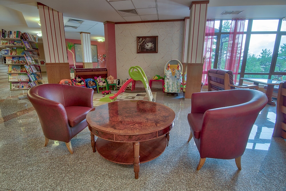 Pak Hotel Arbanassi 8/16