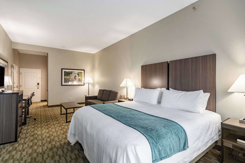 Riverview Inn & Suites, Ascend Hotel Collection 20/72