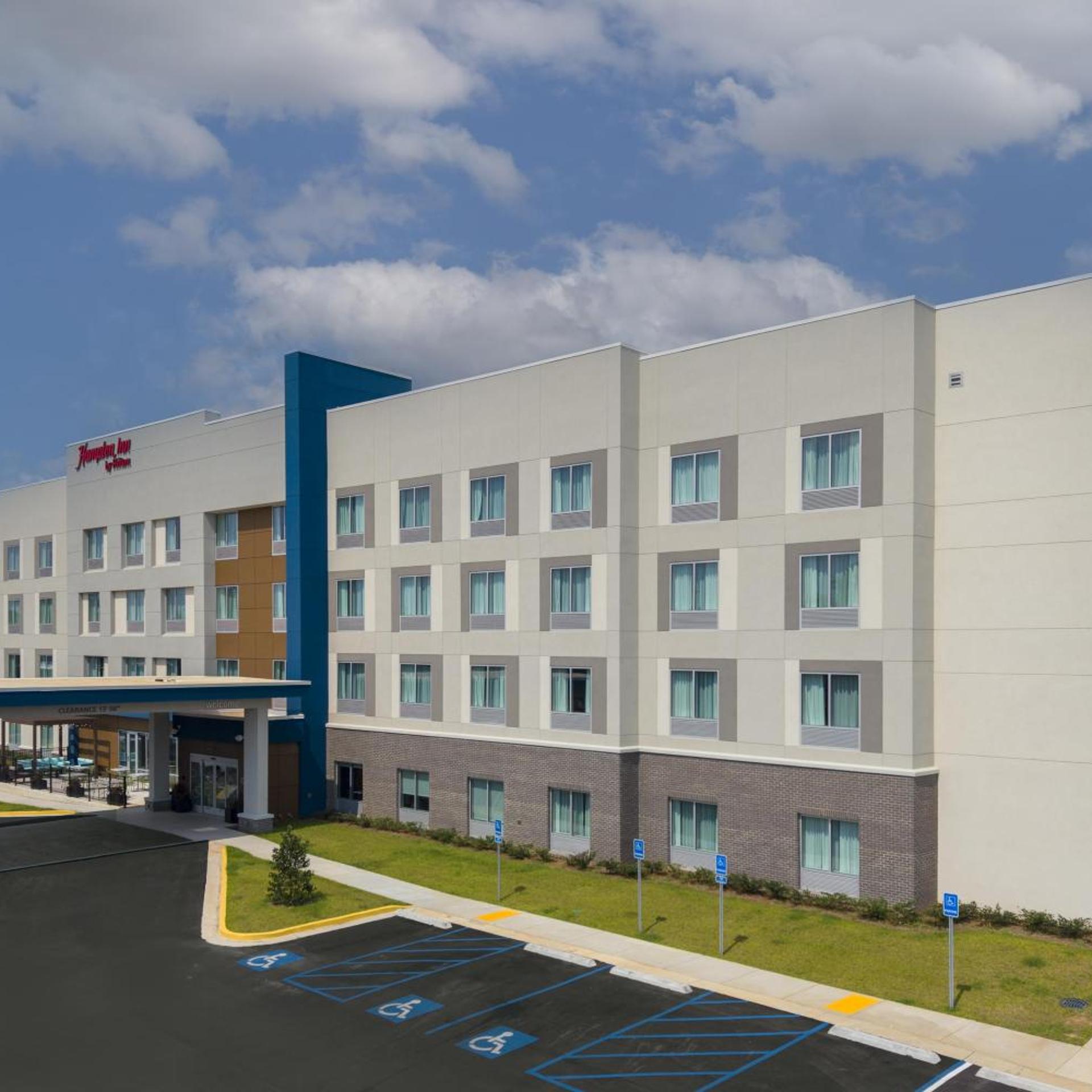 Hampton Inn by Hilton Gulfport Beach Boulevard 19/24