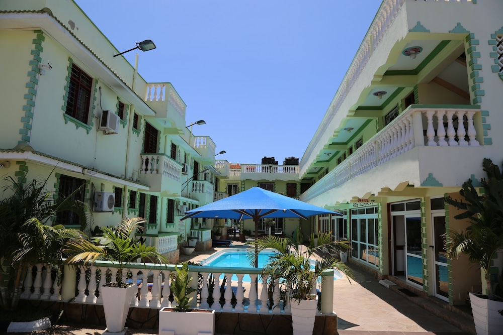 Prestige Leisure Hotel 3/50