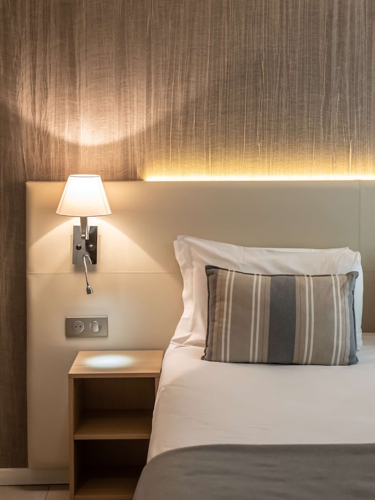 Golden Tulip Sophia Antipolis - Hotel & Spa 24/55