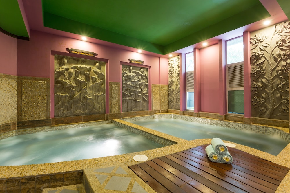 Empress Angkor Resort Spa 20/50
