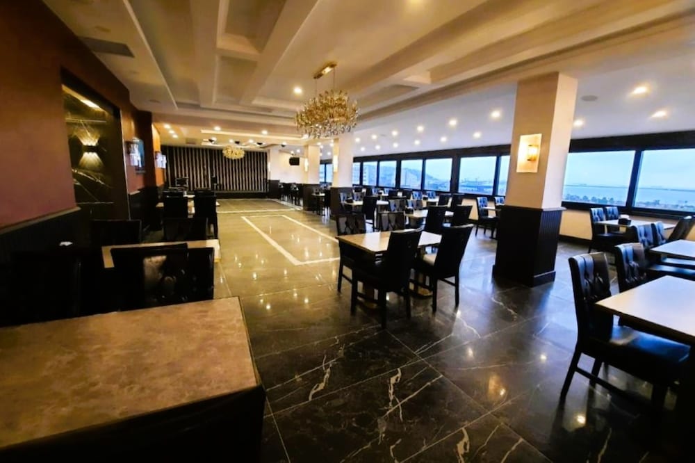 Amisos Hotel 53/70
