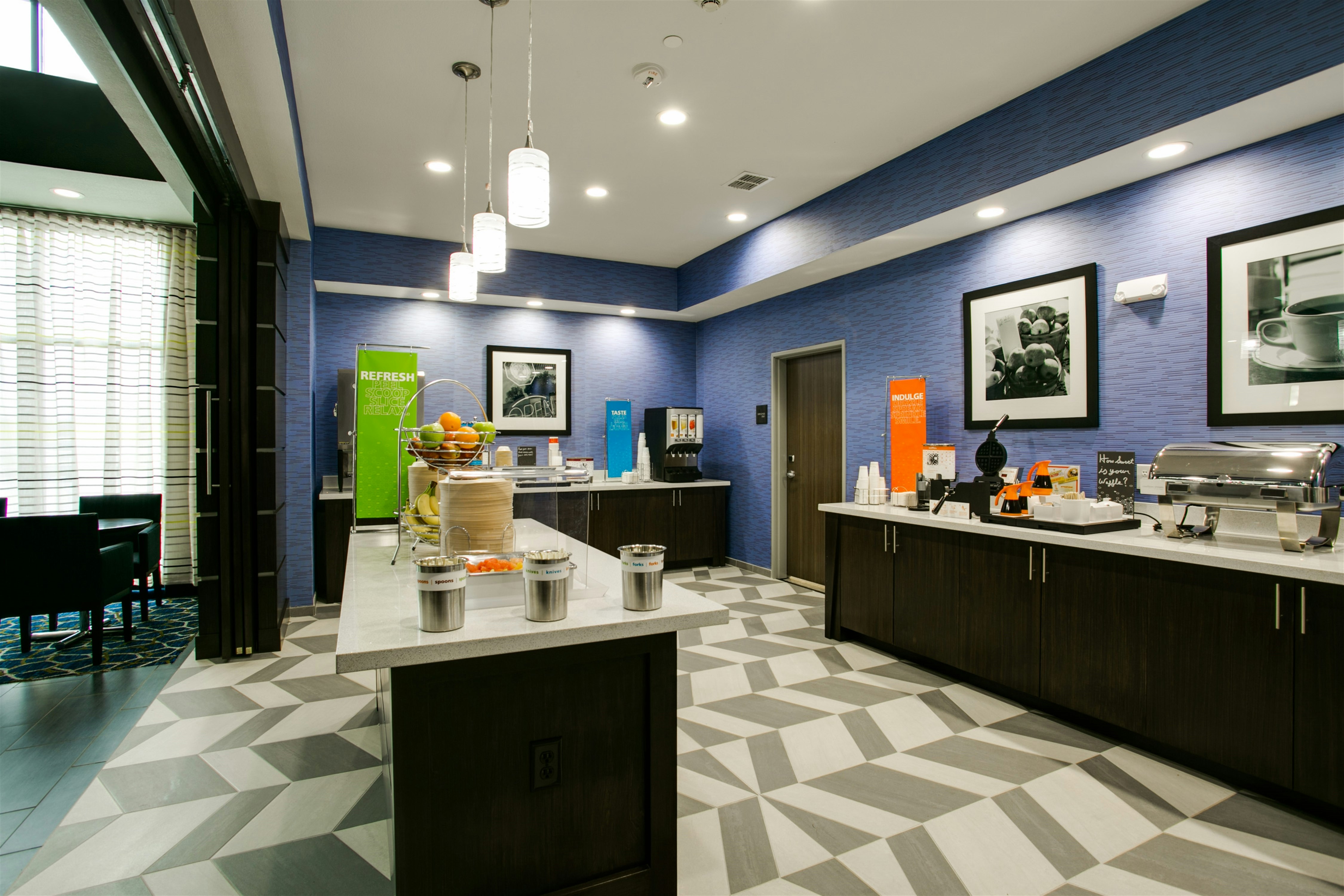 Hampton Inn Suites Dallas Ft Worth Airport South Tx 5/49