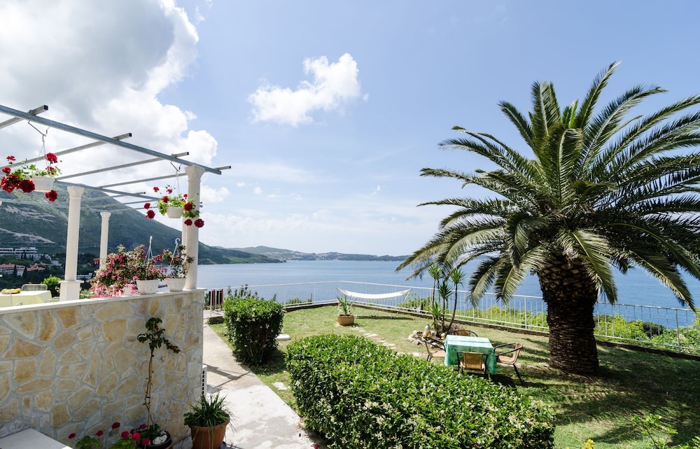 APARTMENTS SANDITO 44/50