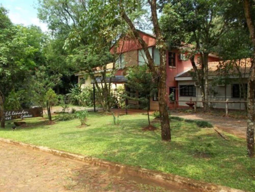 Hotel Bagu Cabanas del Lenador 46/50
