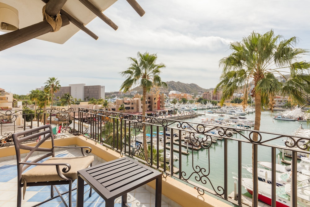 Marina Fiesta Resort and Spa 56/62
