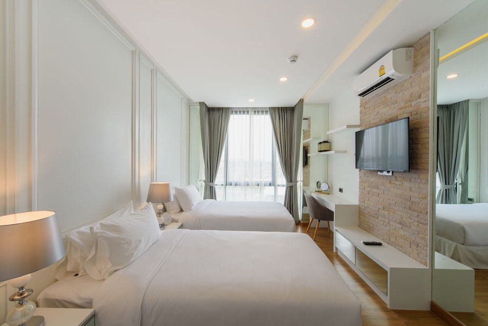 Parc Borough City Resort 19/74