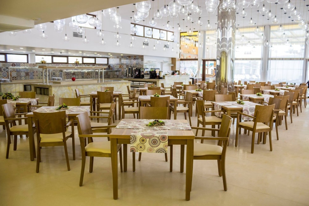 Grand Hotel Sunny Beach 25/41