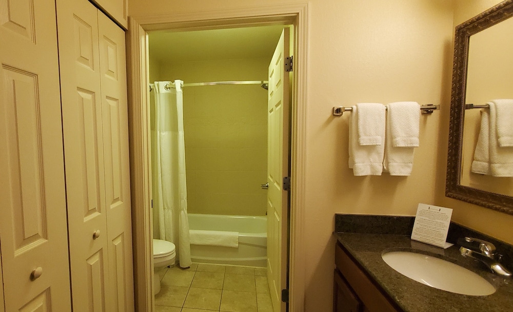 STAYBRIDGE SUITES ROCHESTER - UNIVERSITY 28/78