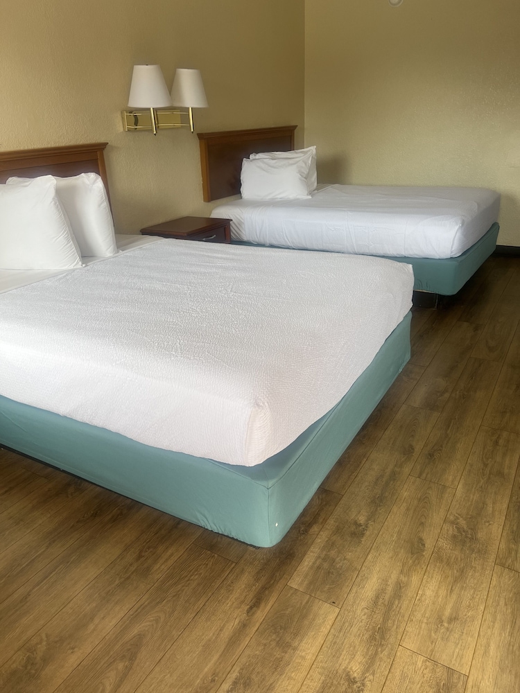 ROOM, 2 QUEEN BEDS