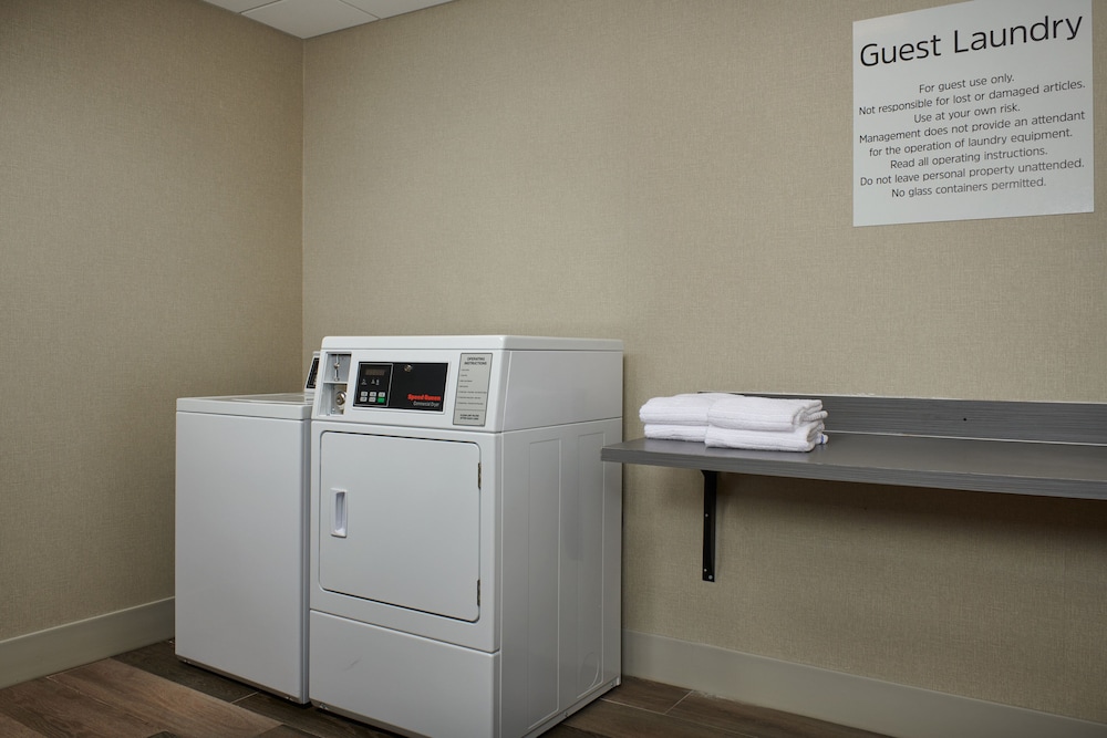 Holiday Inn Express Buffalo NE - Lockport 30/62