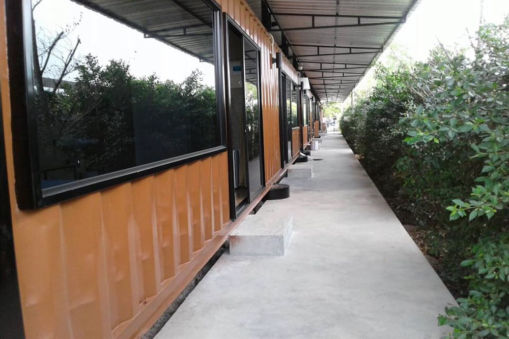 Rintara Riverside Resort 14/15