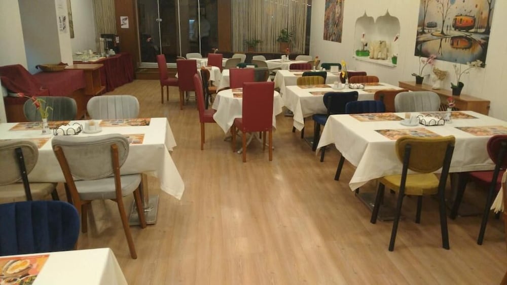 Konak Hotel 23/39