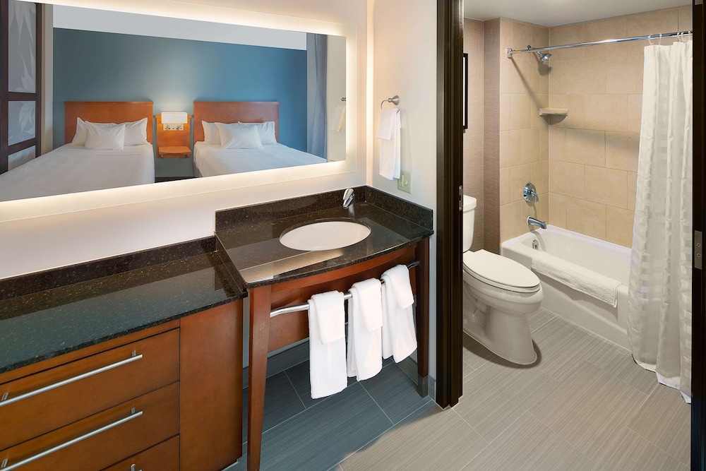 Hyatt Place Madison Downtown 10/62