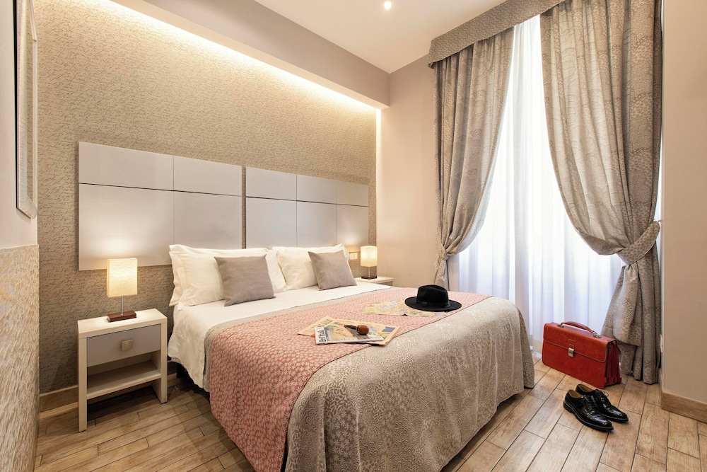 غرفة بسرير مزدوج، Five Rooms Rome 5/10