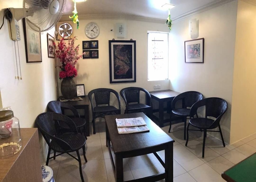Johan Travellers Lodge 33/42