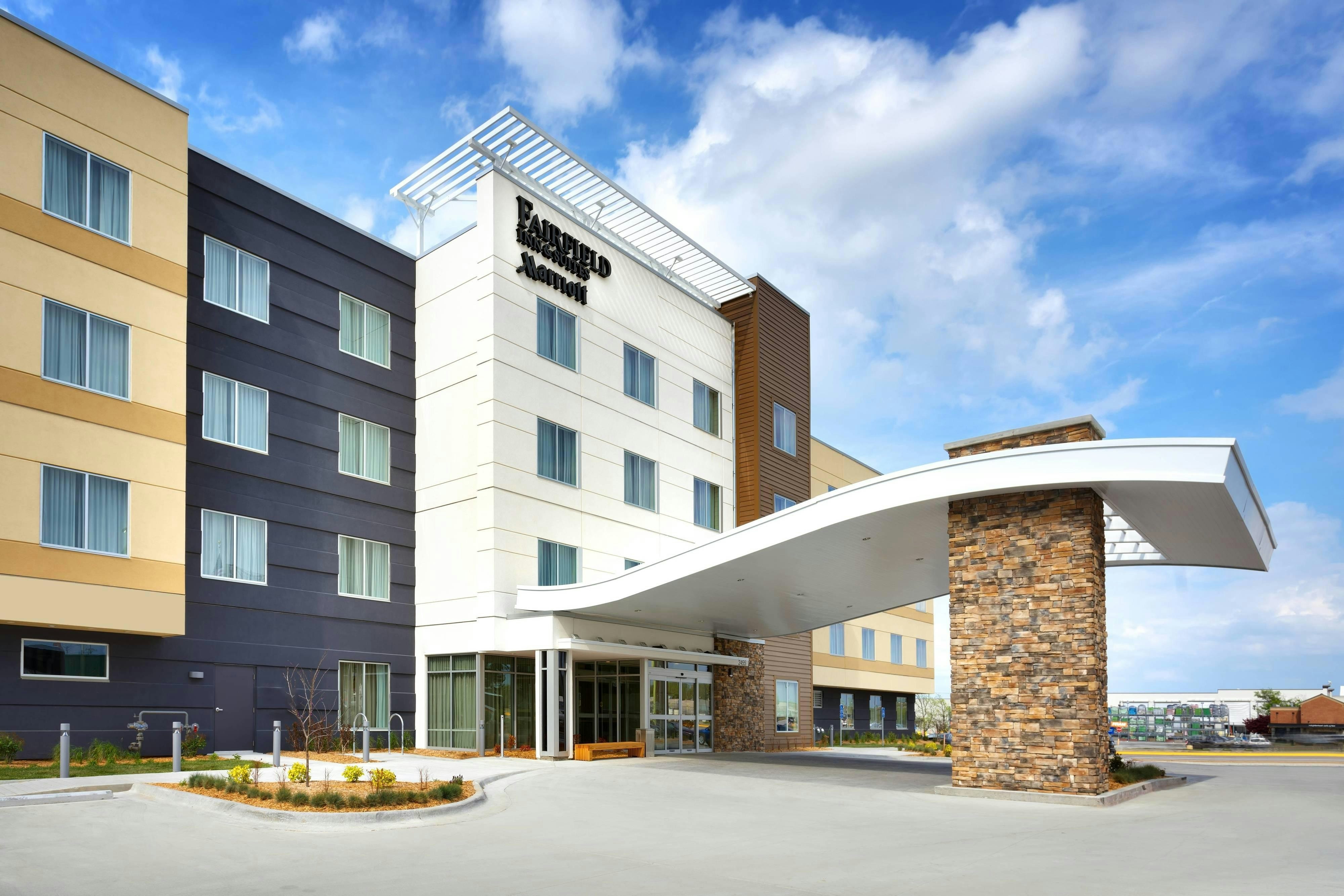 Fairfield Inn & Suites by Marriott Springfield North 47/47