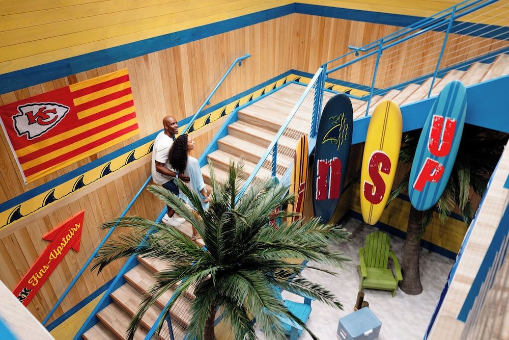 Margaritaville Hotel Kansas City 7/52