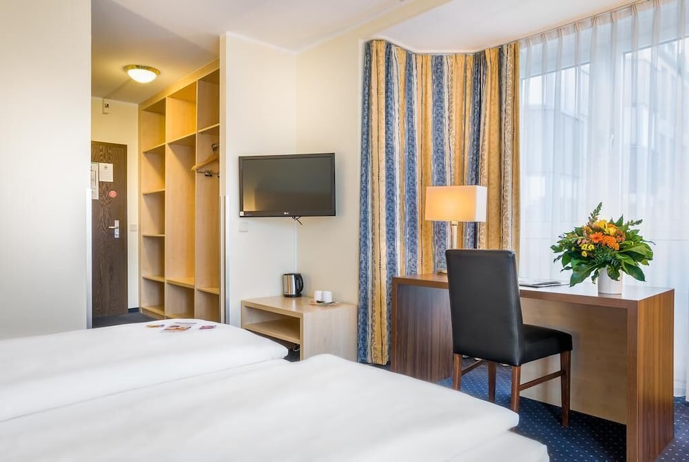 Hotel Mariella Airport 20/80