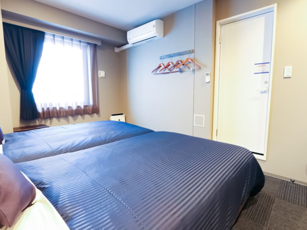 Hotel Livemax Yokohama Station West Exit 10/23