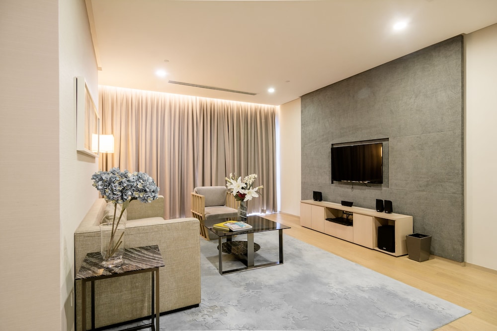188 Serviced Suites & Shortstay Apartments 18/36
