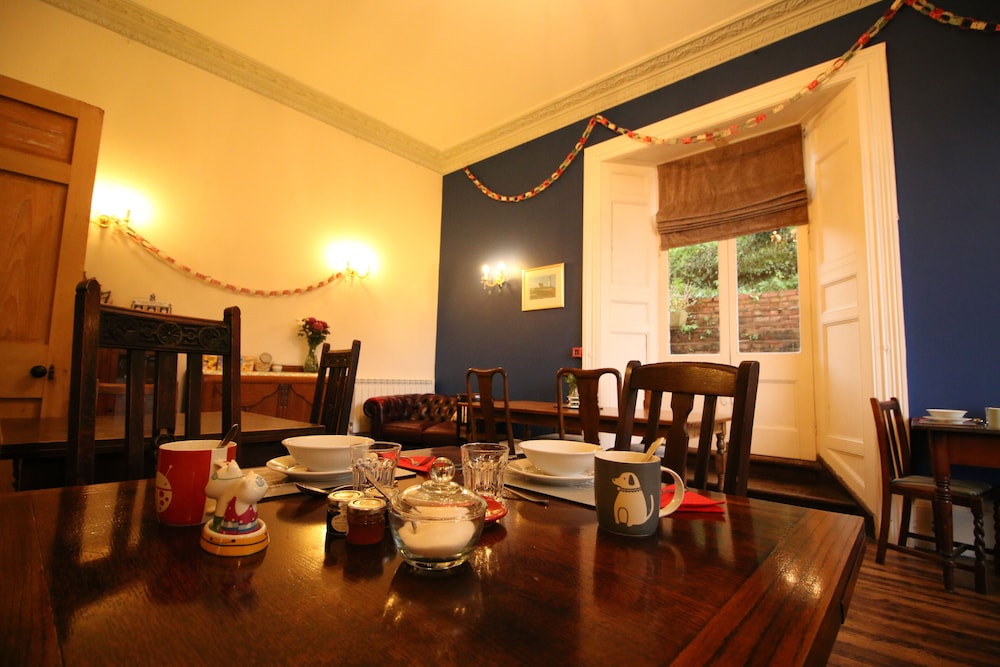 Laston House 36/50