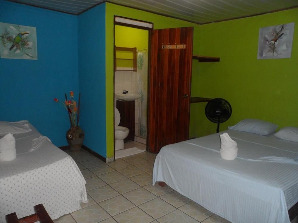 Cabinas El Icaco Tortuguero - Hostel 15/76